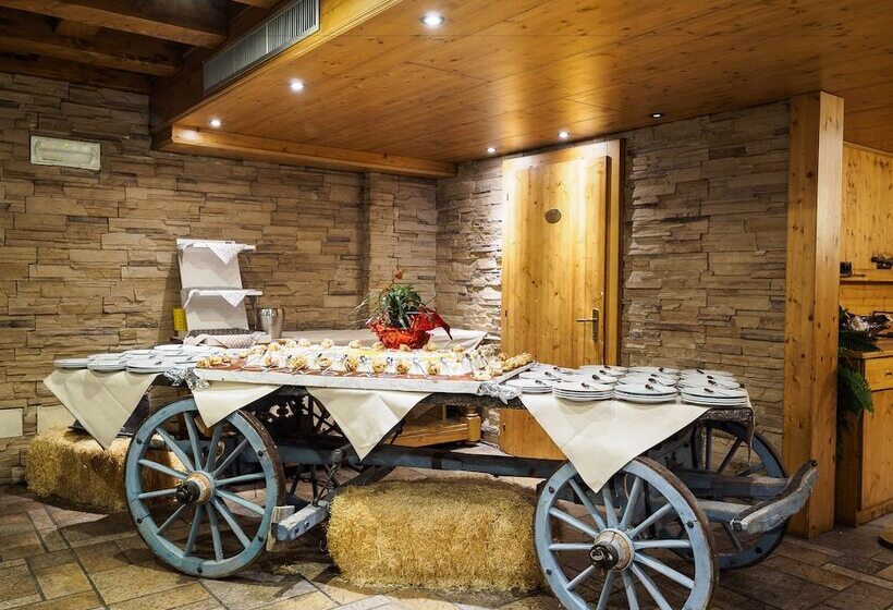 منتجع Piandineve