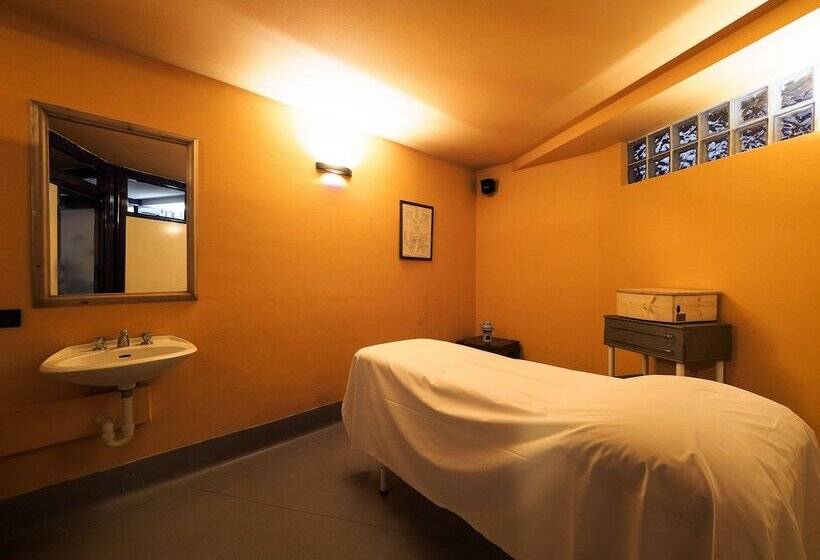 منتجع Piandineve