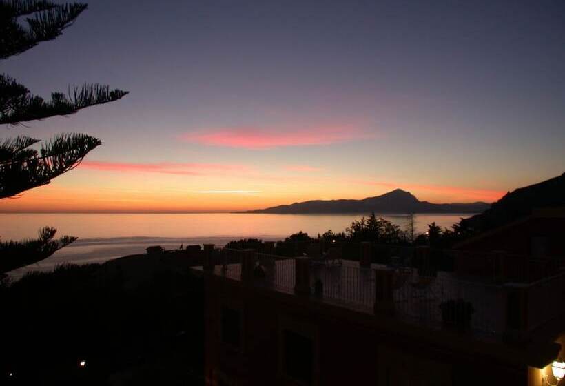 Romantic Hotel & Restaurant Villa Cheta Elite