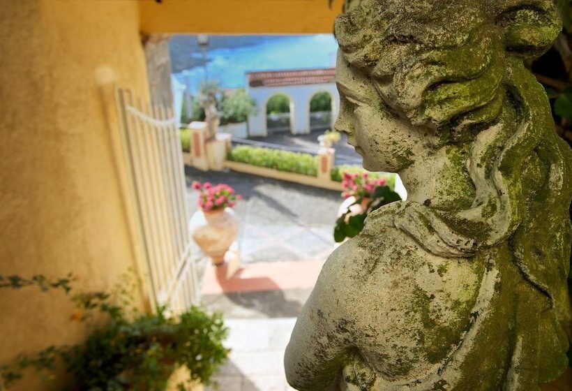 Romantic Hotel & Restaurant Villa Cheta Elite