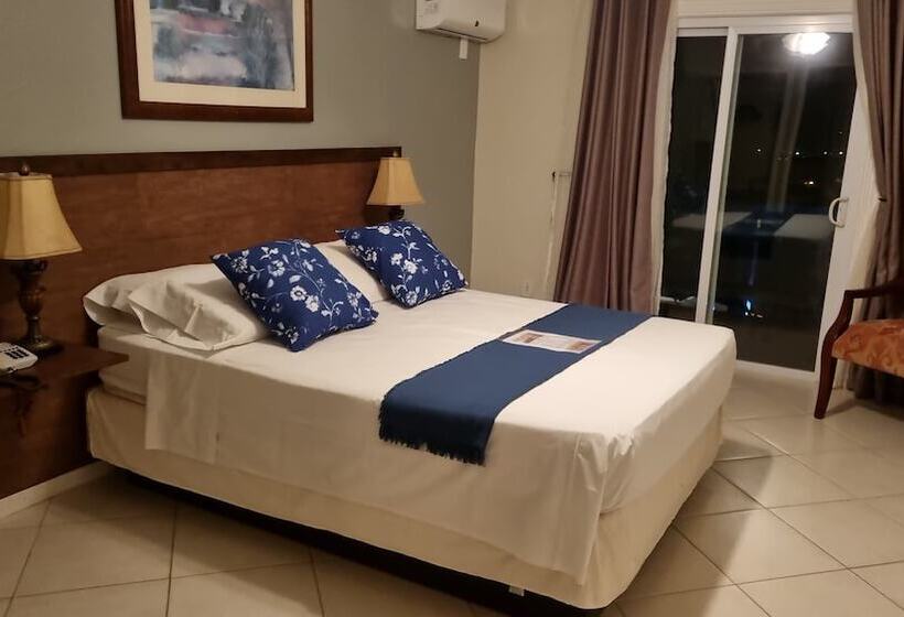 Top De Buzios Boutique Hotel & Spa