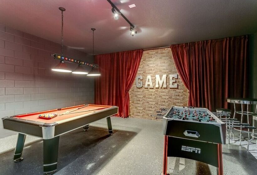 5 Bed 5 Bath Resort Villa