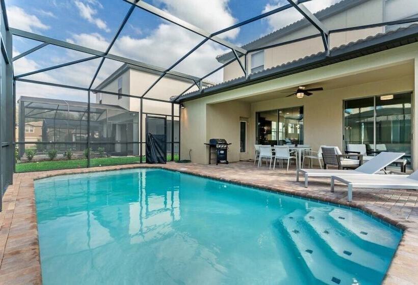 5 Bed 5 Bath Resort Villa