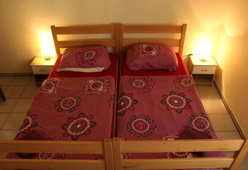 هاستل Back Budget Accomodation