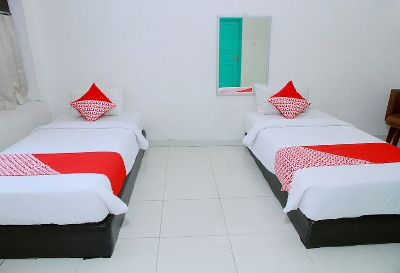 هاستل Grand Wisata Hotel By Oyo Rooms