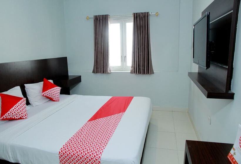 هاستل Grand Wisata Hotel By Oyo Rooms