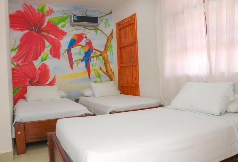 הוסטל Jardines Evans By Geh Suites