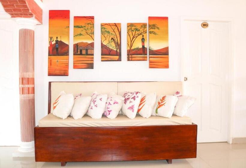 הוסטל Jardines Evans By Geh Suites