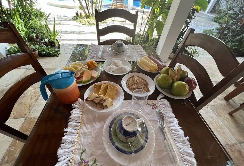 Общежитие Pousada Califórnia Tia Lia