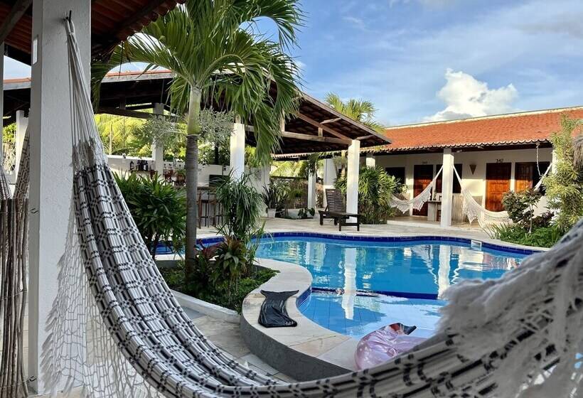 Общежитие Pousada Califórnia Tia Lia