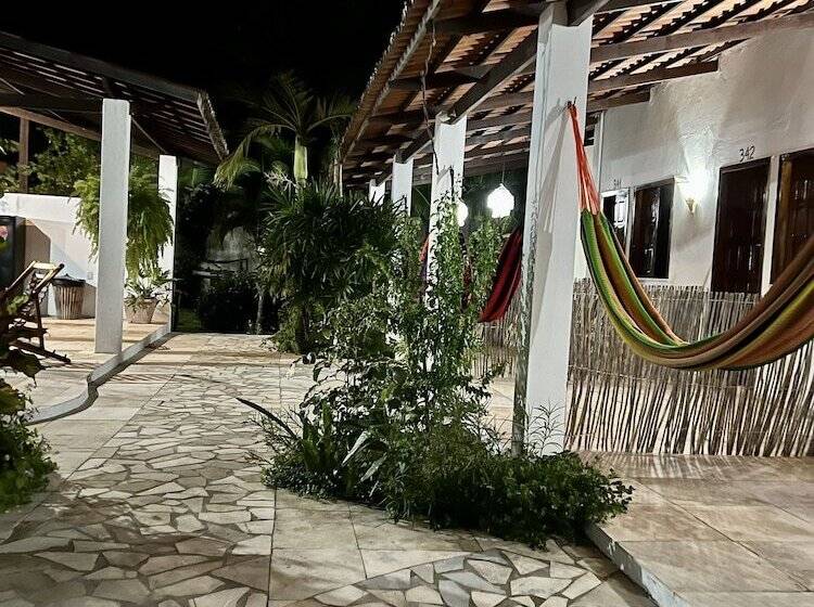 Общежитие Pousada Califórnia Tia Lia