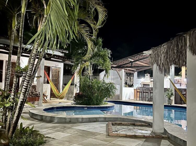 Общежитие Pousada Califórnia Tia Lia