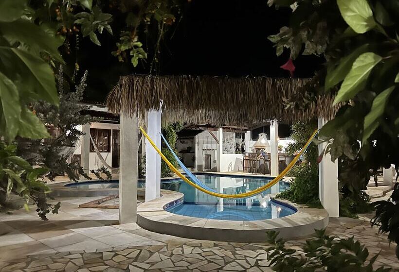 Общежитие Pousada Califórnia Tia Lia