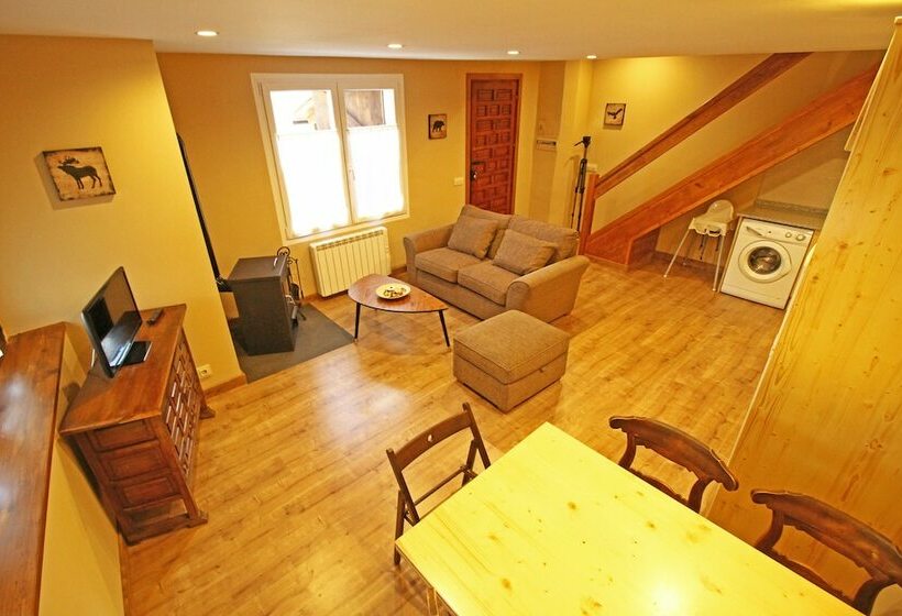 Apartamentos Mont Romies Plaza