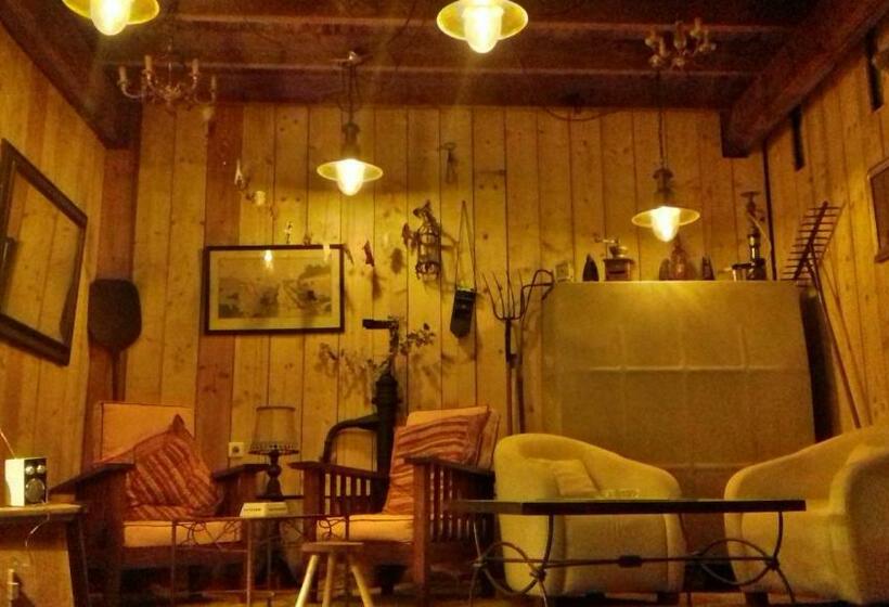 Bed and Breakfast Alex Guest House