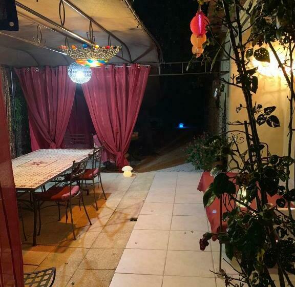 ベッドアンドブレックファースト Gîte Aux Amandiers