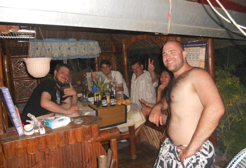 تختخواب و صبحانه Guesthouse Cavite