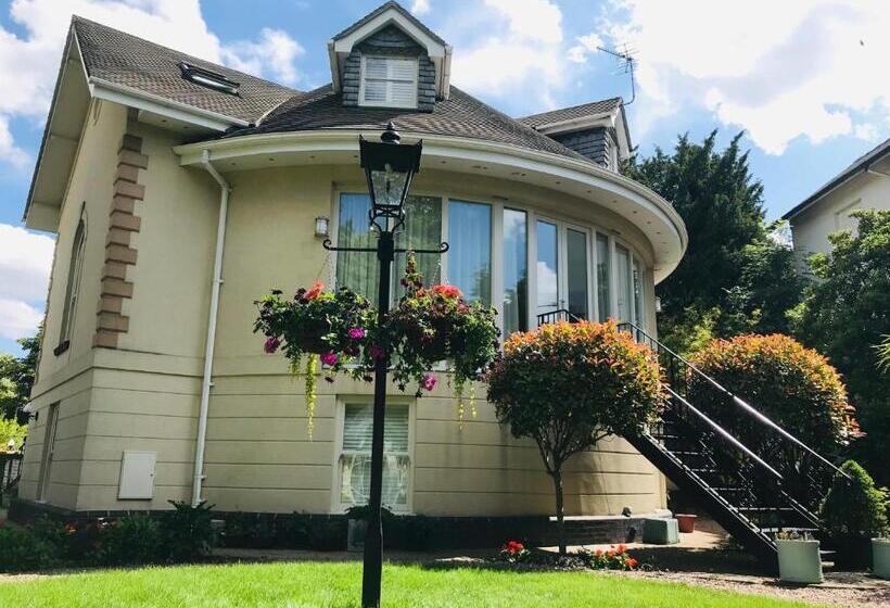 住宿加早餐  College View