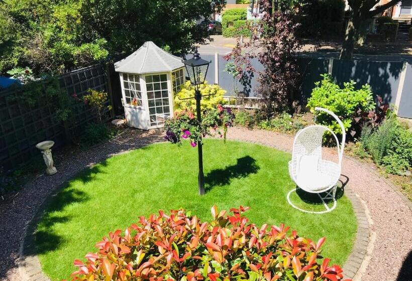 住宿加早餐  College View