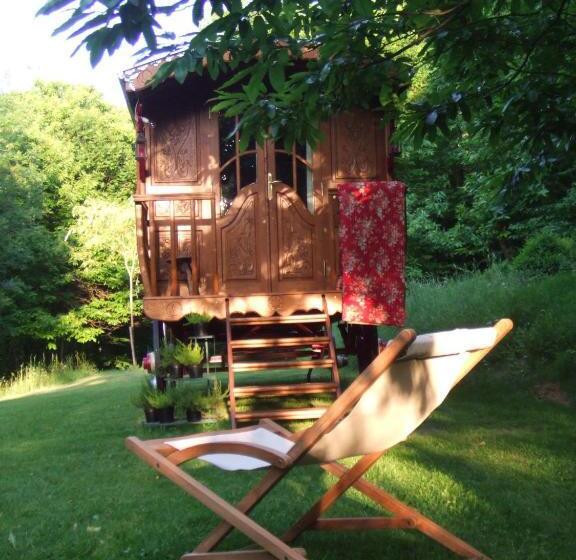 住宿加早餐  La Hulotte