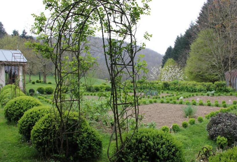 住宿加早餐  La Hulotte