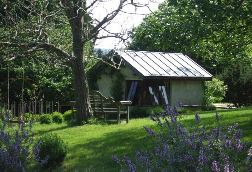 住宿加早餐  La Hulotte