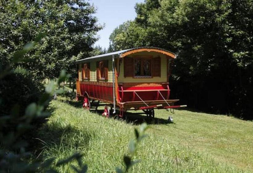 住宿加早餐  La Hulotte