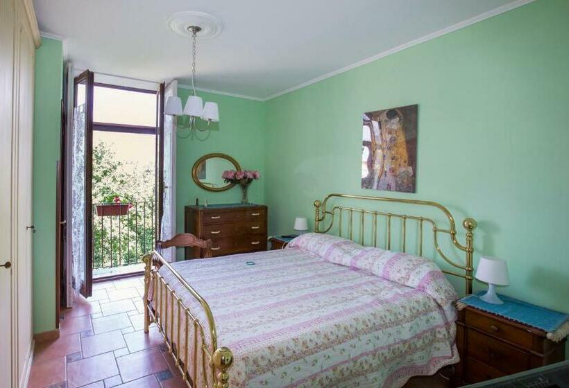 住宿加早餐  La Piazza