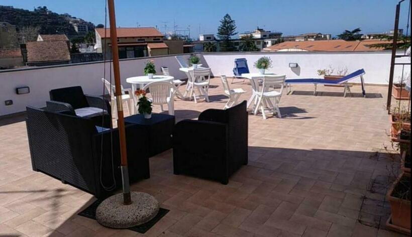 مبيت وإفطار La Piazza