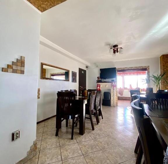 Bed and Breakfast Restaurant Pensiunea Carmen