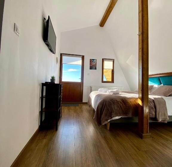 Bed and Breakfast Restaurant Pensiunea Carmen