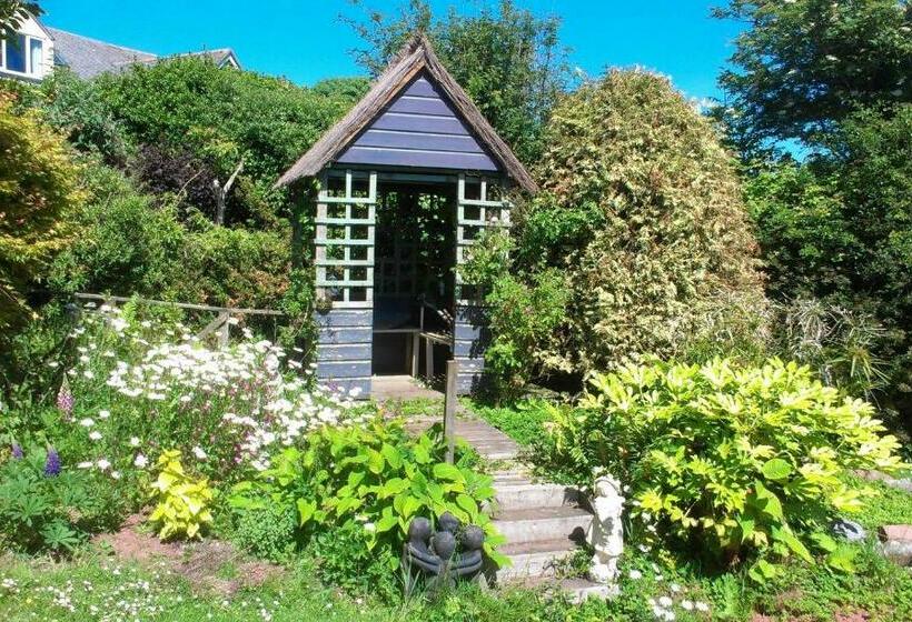 민박 Tilly Cottage