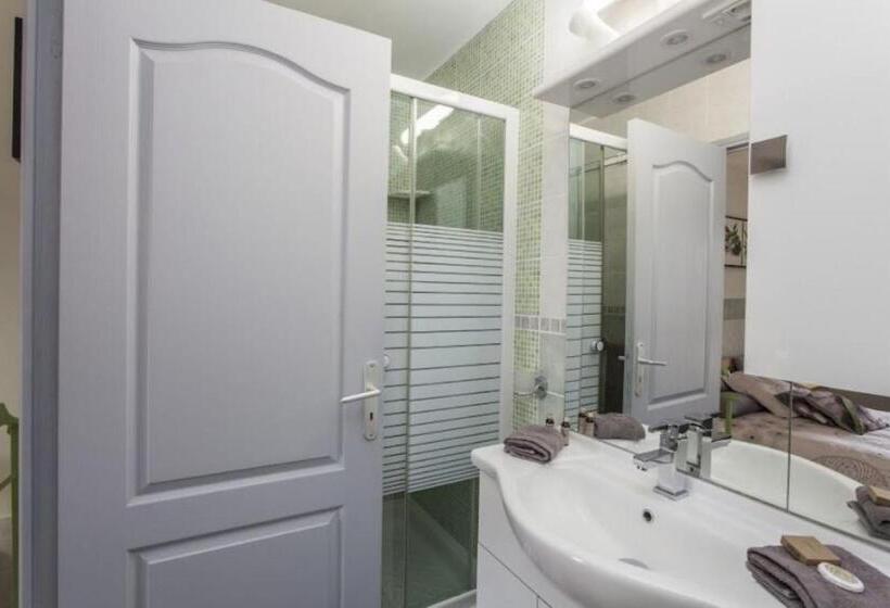 مبيت وإفطار Villa Jany  Adults Only
