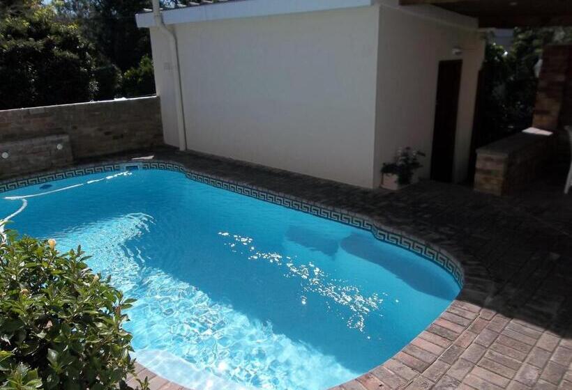 Eagle S Nest B&b/self Catering