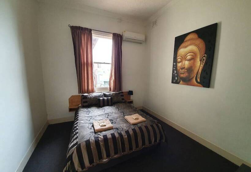 Empire Hotel Goulburn