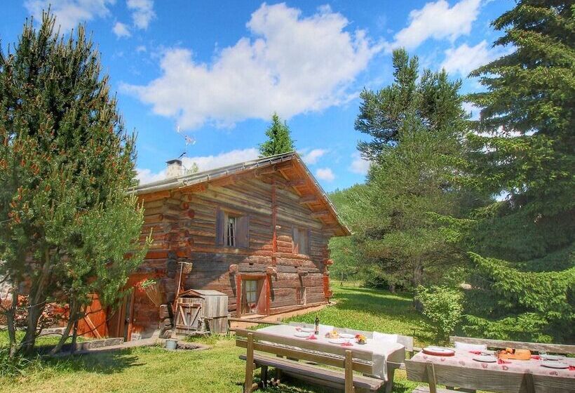 Fascinating Cottage In Bellamonte With Sauna