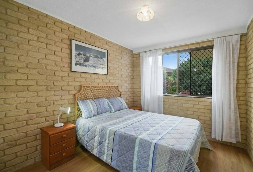 Galleries 3 3/28 Peregian Esplanade