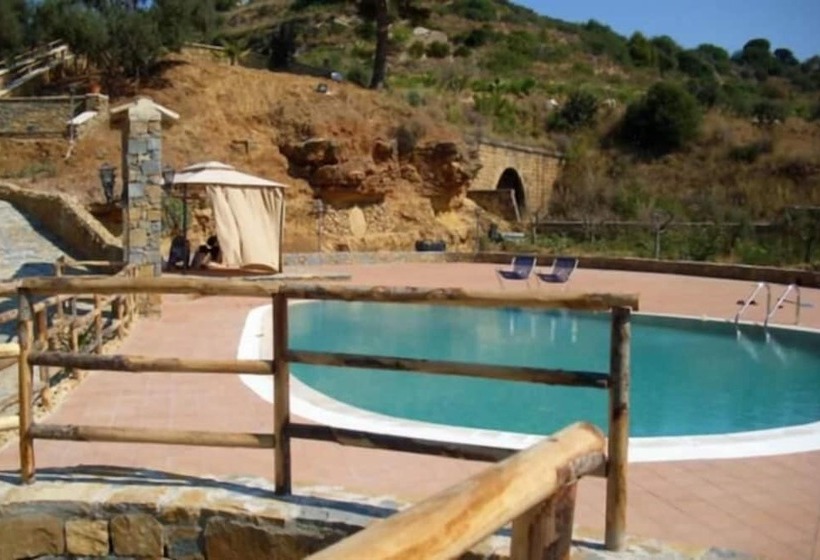 Хостел Casale Del Golfo