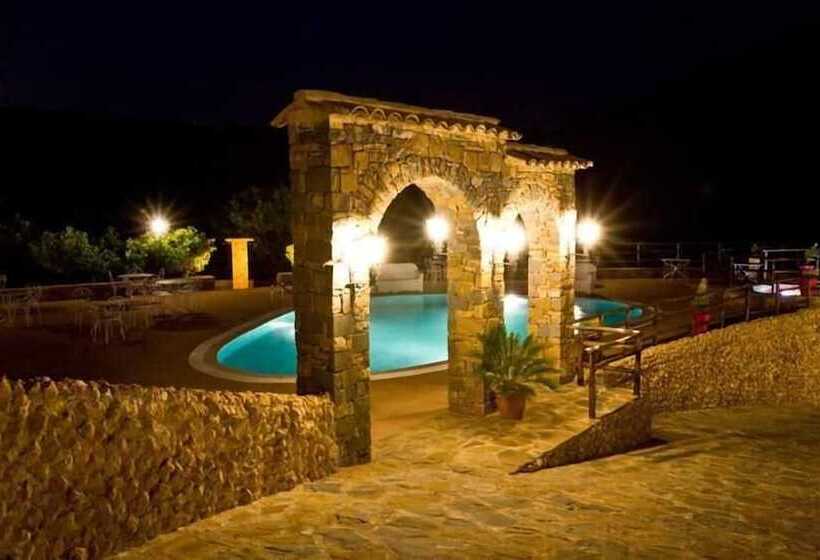 Хостел Casale Del Golfo