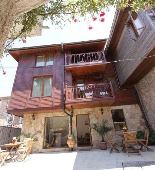 Отель Albatros Old Town