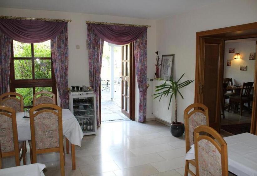 فندق Alt Reinsport