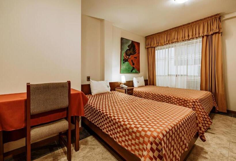 هتل Casa De La Luna