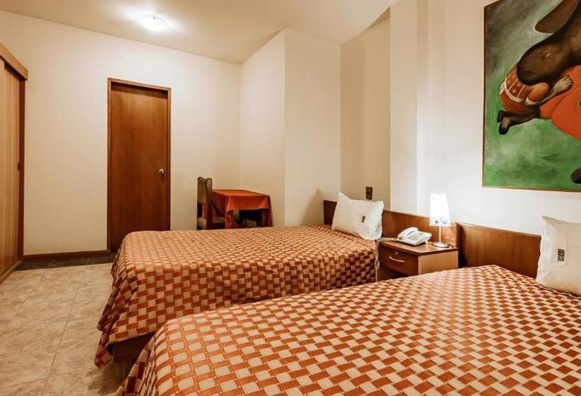 هتل Casa De La Luna