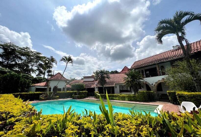 호텔 Chalet El Castillo By Majuva