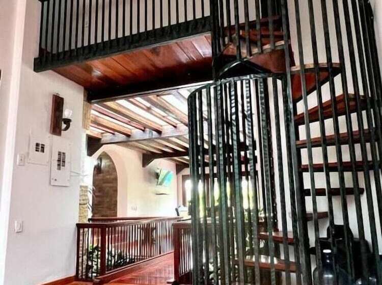 Отель Chalet El Castillo By Majuva