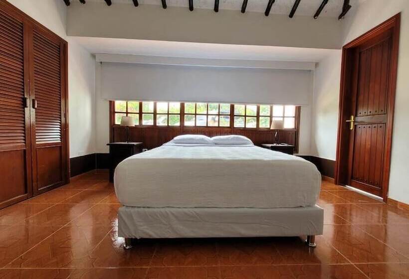 ホテル Chalet El Castillo By Majuva