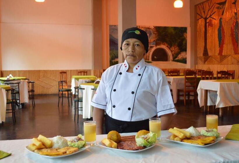 هتل Chanchamayo Inn