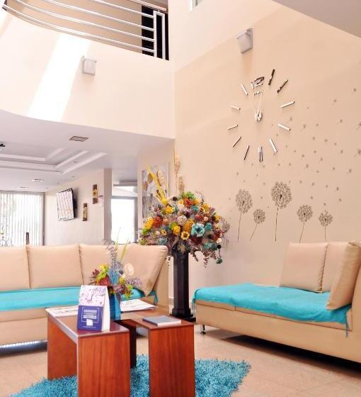 هتل De Las Américas   Ambato