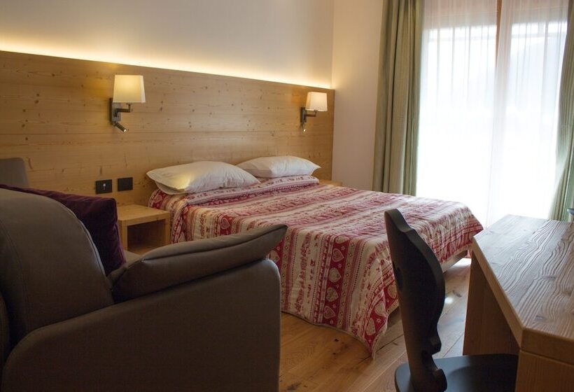 هتل Edelweiss Alpine Nature