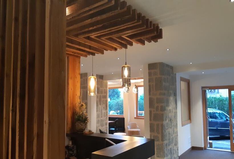 호텔 Edelweiss Alpine Nature